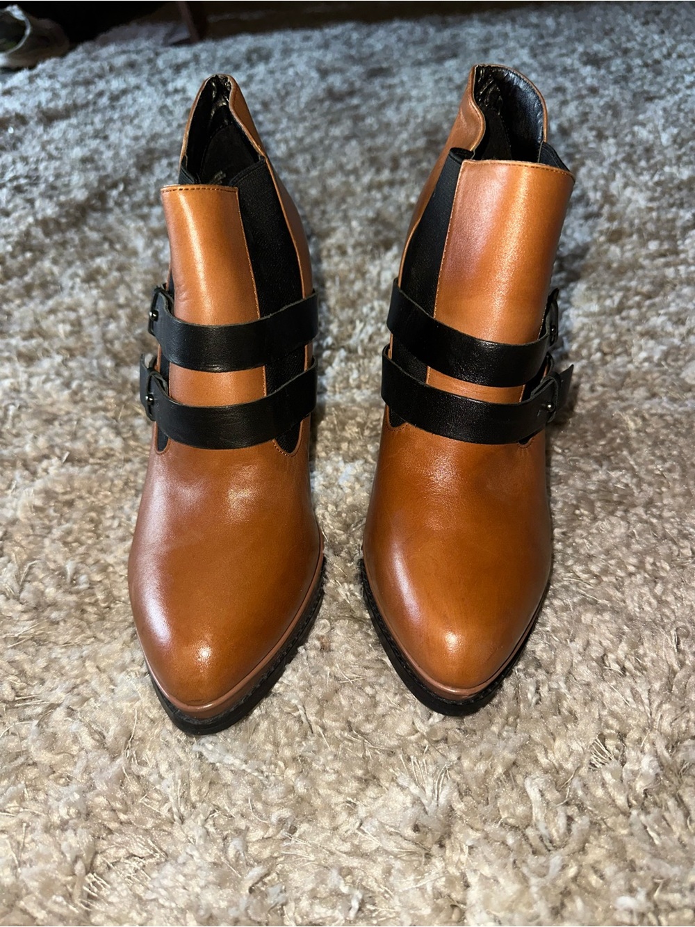 Kelsi Dagger Cognac Brown Black Buckle Ankle Boots Booties Size 9